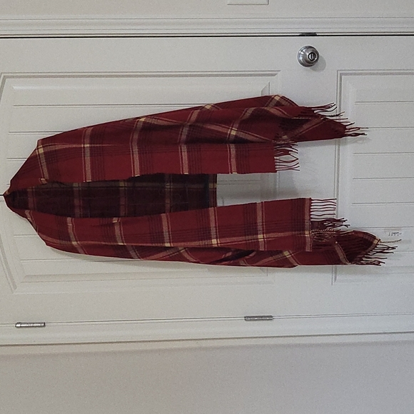 Madewell Buffalo Check Cape Scarf - Picture 3 of 4
